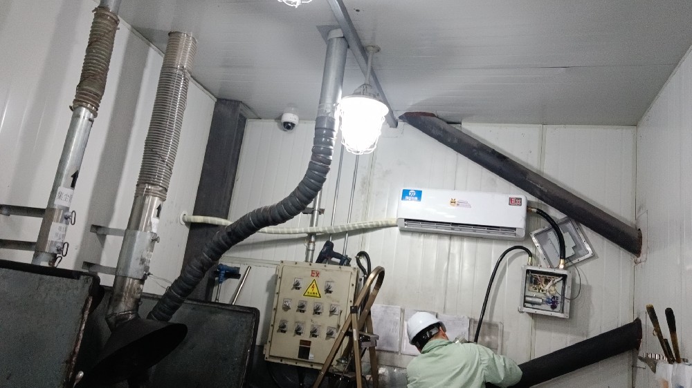 三菱化學(xué)選購(gòu)?fù)鰾KF-50-Ex壁掛式防爆空調(diào)，已投入正常使用